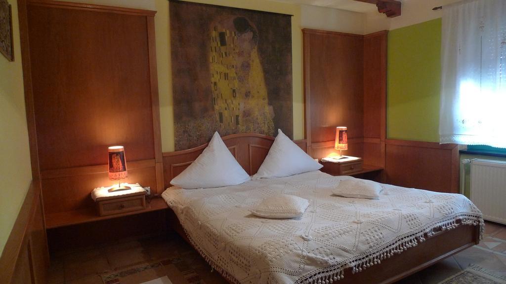 Gosciniec Stara Kuznia Hotel Debska Kuznia Phòng bức ảnh