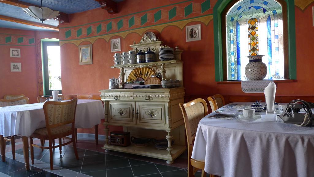Gosciniec Stara Kuznia Hotel Debska Kuznia Ngoại thất bức ảnh