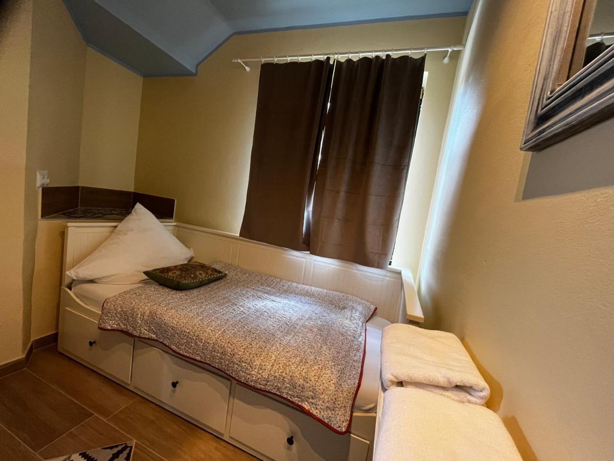 Gosciniec Stara Kuznia Hotel Debska Kuznia Ngoại thất bức ảnh